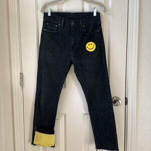 Levi’s straight Leg embroidered Yellow Smiley Preppy patch Raw hem Jeans sz 30
